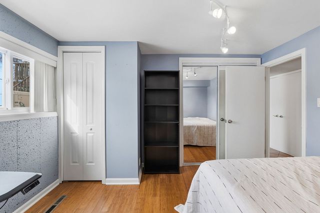 9330 Murray Court, Morton Grove, IL 60053