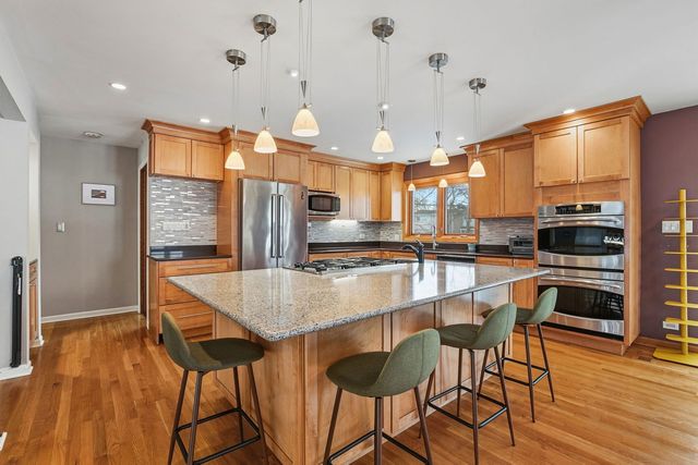 9330 Murray Court, Morton Grove, IL 60053