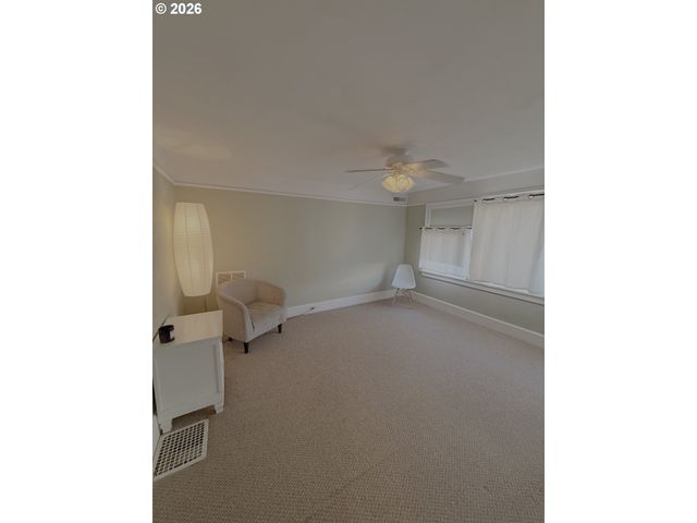 645 JUNIPER St, Junction City, OR 97448