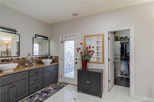 2604 Xavier Avenue, Mcallen, TX 78504