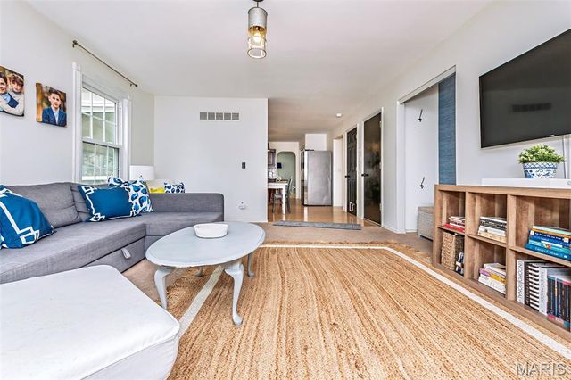 7569 Terri Lynn Drive, Affton, MO 63123