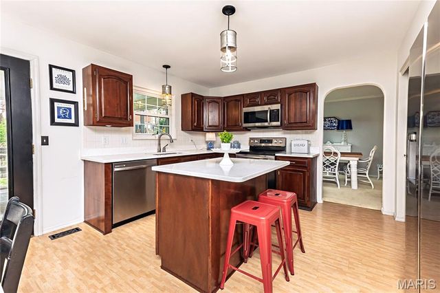 7569 Terri Lynn Drive, Affton, MO 63123