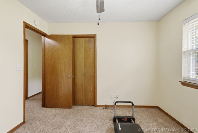 635 S Pecan Street, Oologah, OK 74053