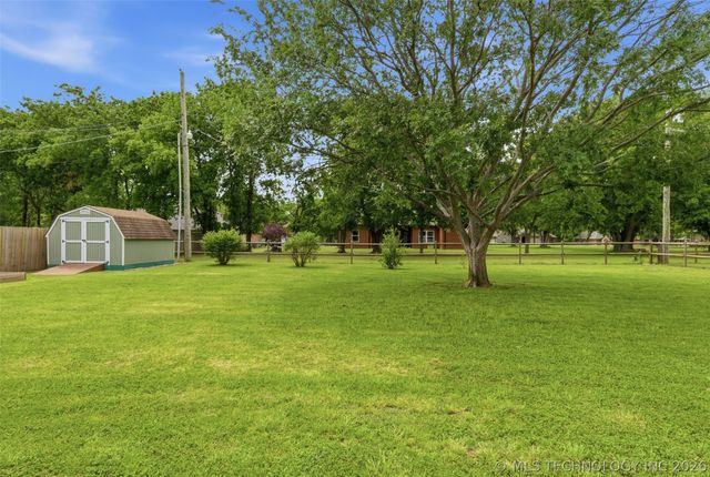 635 S Pecan Street, Oologah, OK 74053