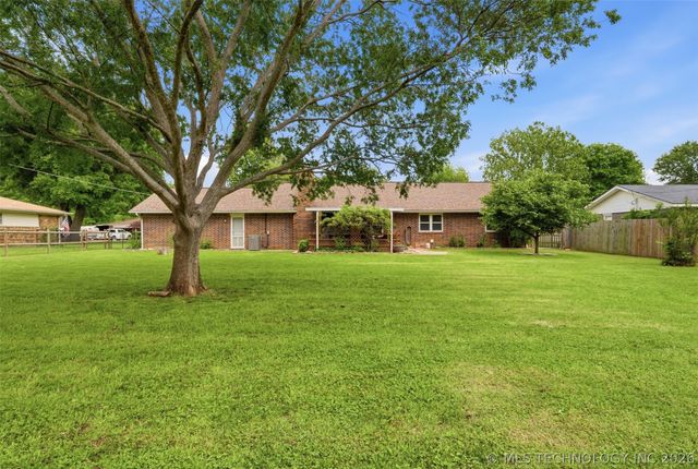 635 S Pecan Street, Oologah, OK 74053