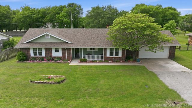 635 S Pecan Street, Oologah, OK 74053