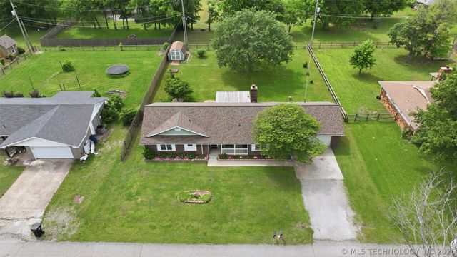 635 S Pecan Street, Oologah, OK 74053