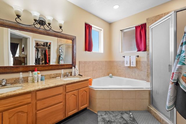 4505 Derby Court NW, Albuquerque, NM 87114