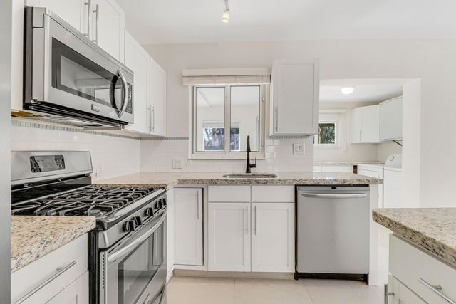 376 SW 2nd Street, Boca Raton, FL 33432