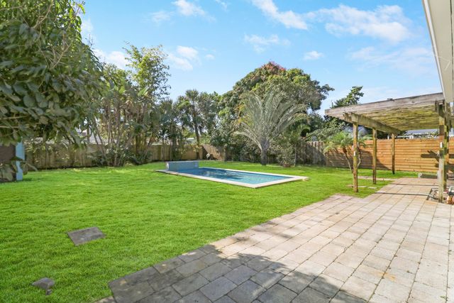 376 SW 2nd Street, Boca Raton, FL 33432