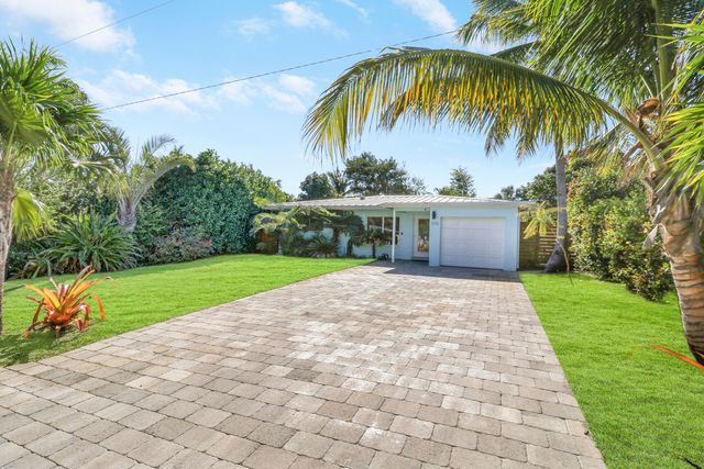 376 SW 2nd Street, Boca Raton, FL 33432