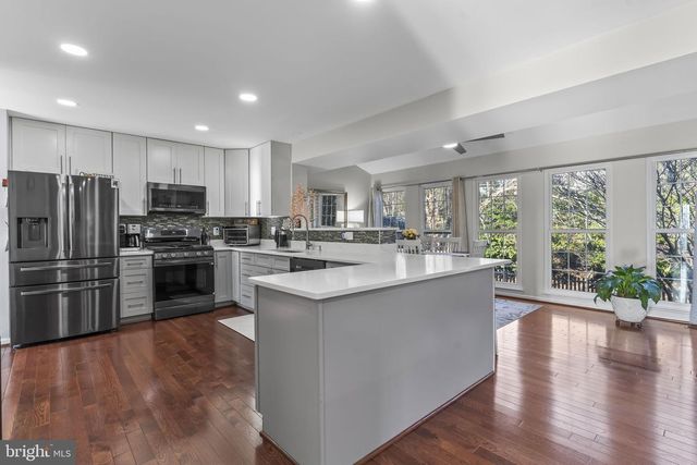 24 AURELIE DR, Fredericksburg, VA 22406