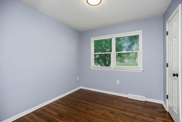 7733 Mission Road, Prairie Village, KS 66208
