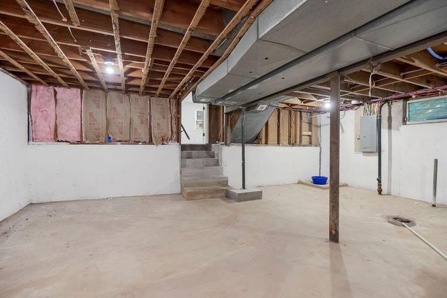 7733 Mission Road, Prairie Village, KS 66208