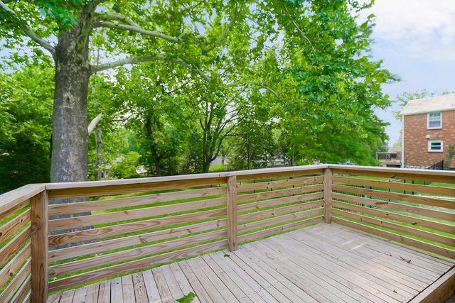 7733 Mission Road, Prairie Village, KS 66208