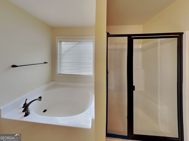 453 Cherry Creek Drive, Loganville, GA 30052