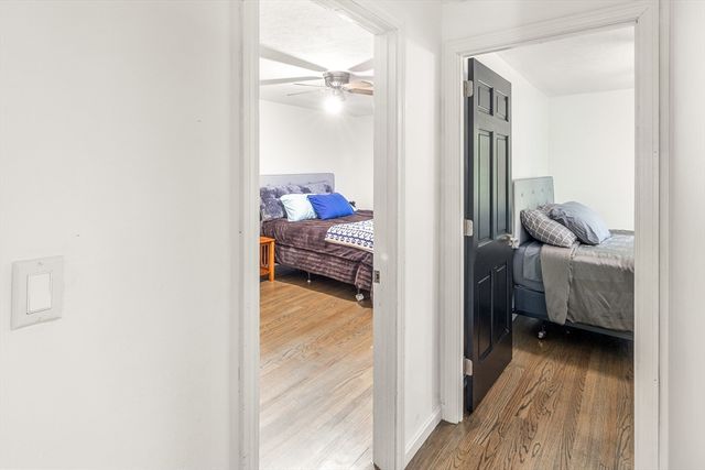 9 Colonial Rd, Sutton, MA 01590