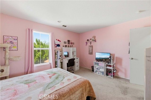 2822 Emerald, Lancaster, CA 93535