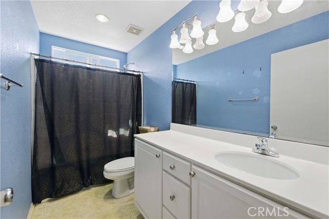 2822 Emerald, Lancaster, CA 93535