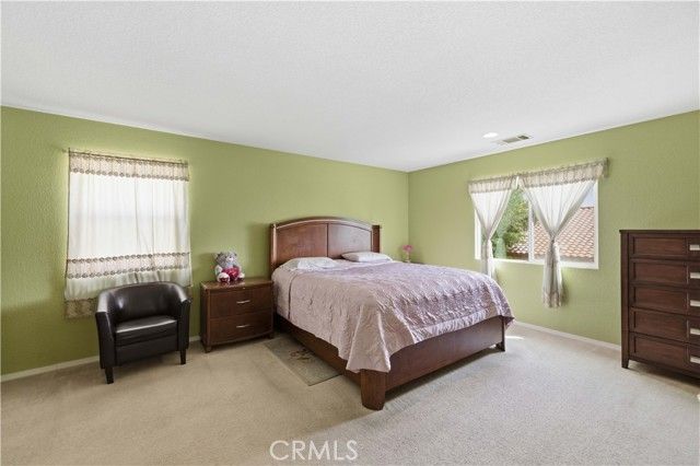 2822 Emerald, Lancaster, CA 93535