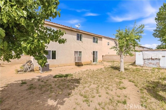 2822 Emerald, Lancaster, CA 93535