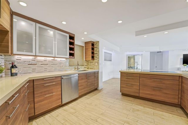 1881 Washington Ave 5H, Miami Beach, FL 33139