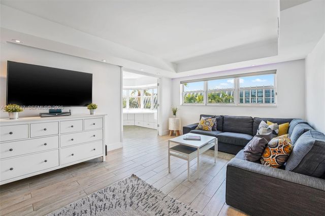 1881 Washington Ave 5H, Miami Beach, FL 33139