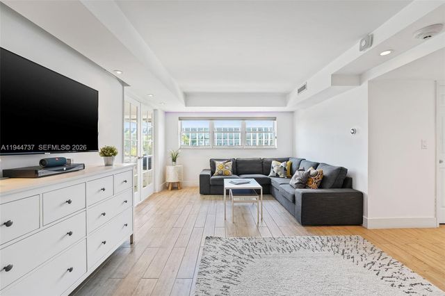 1881 Washington Ave 5H, Miami Beach, FL 33139