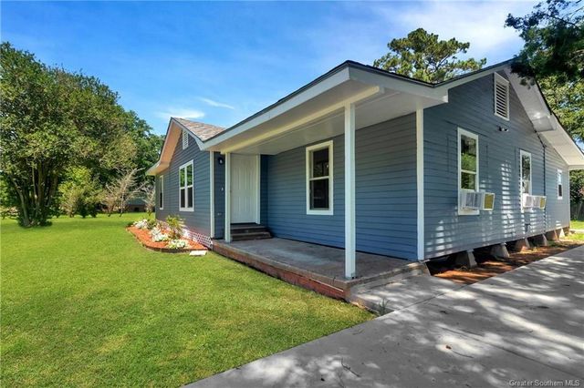 630 Ledoux Street, Jennings, LA 70546