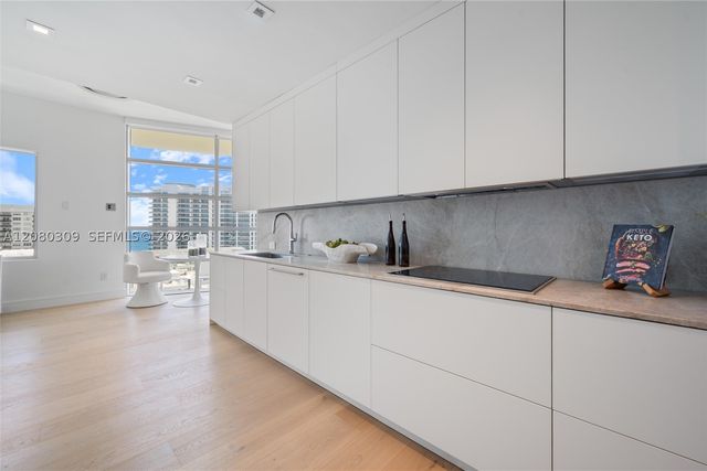 6101 Aqua Ave PH11A, Miami Beach, FL 33141