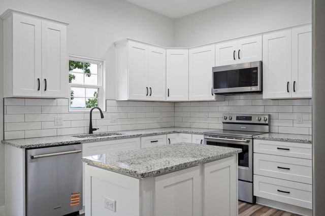 13 O'Leary Drive, Kimberling City, MO 65686