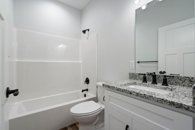 13 O'Leary Drive, Kimberling City, MO 65686