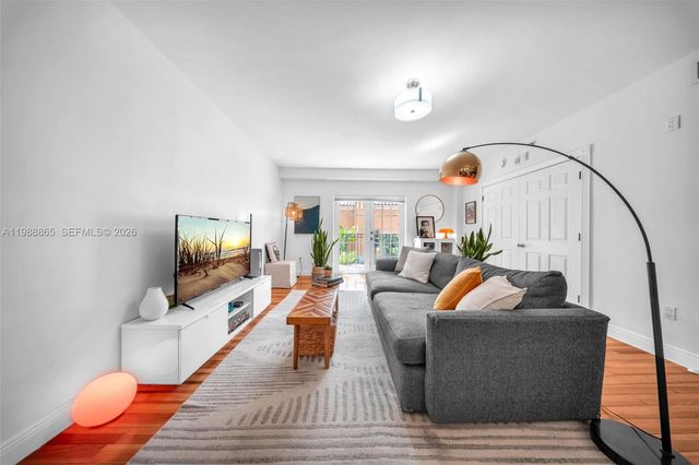 1400 Salzedo St 108, Coral Gables, FL 33134