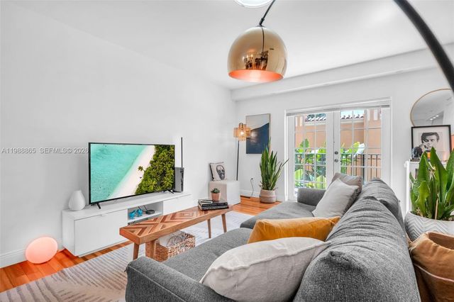 1400 Salzedo St 108, Coral Gables, FL 33134