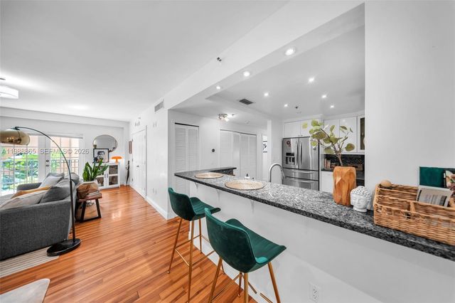 1400 Salzedo St 108, Coral Gables, FL 33134