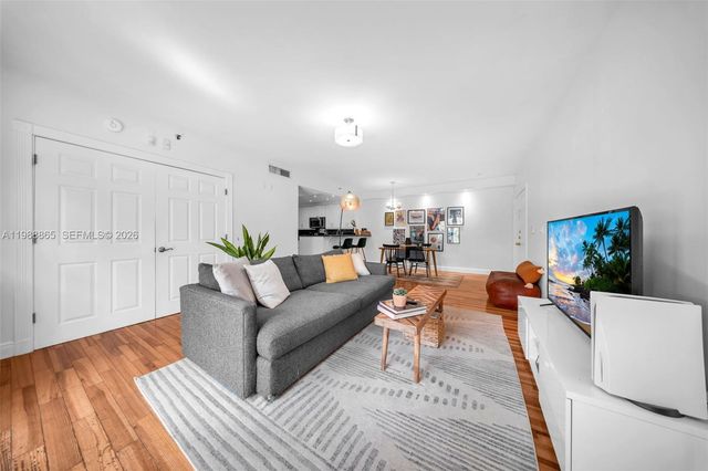 1400 Salzedo St 108, Coral Gables, FL 33134