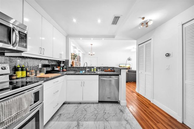 1400 Salzedo St 108, Coral Gables, FL 33134