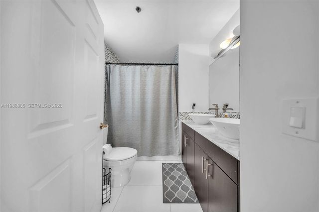 1400 Salzedo St 108, Coral Gables, FL 33134