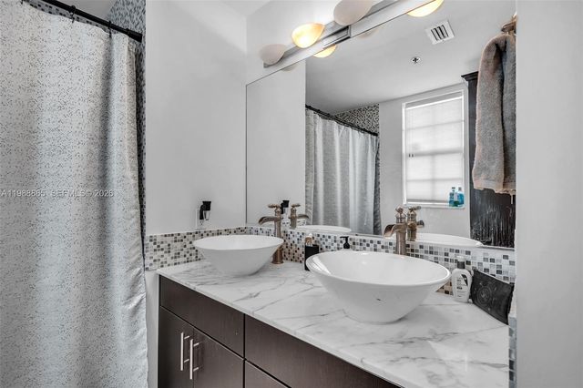 1400 Salzedo St 108, Coral Gables, FL 33134