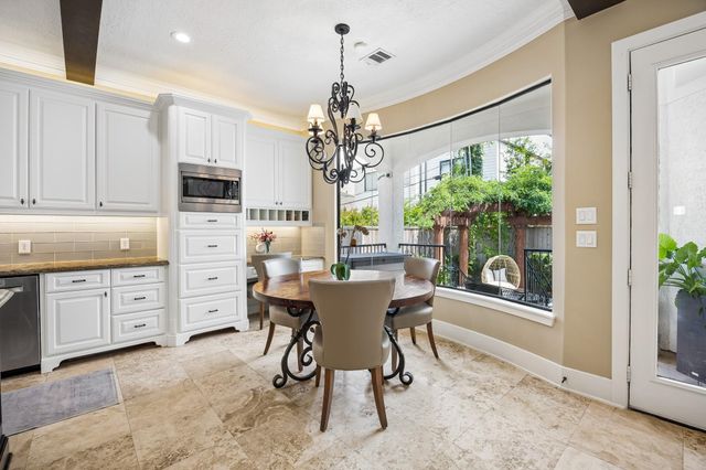 4439 Betty Street, Bellaire, TX 77401