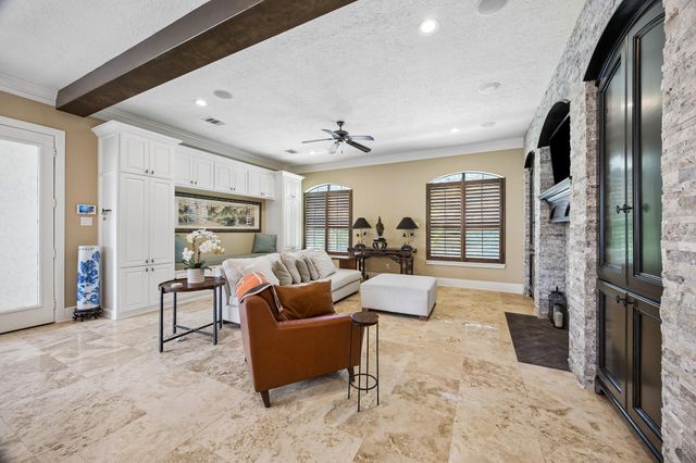 4439 Betty Street, Bellaire, TX 77401
