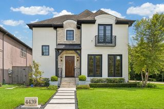 4439 Betty Street, Bellaire, TX 77401