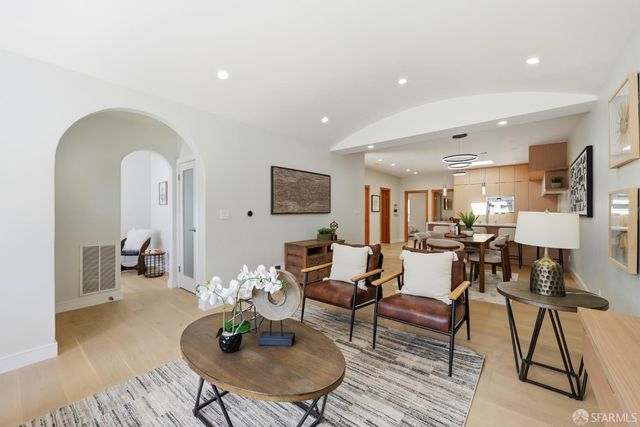 879 27th Avenue, San Francisco, CA 94121