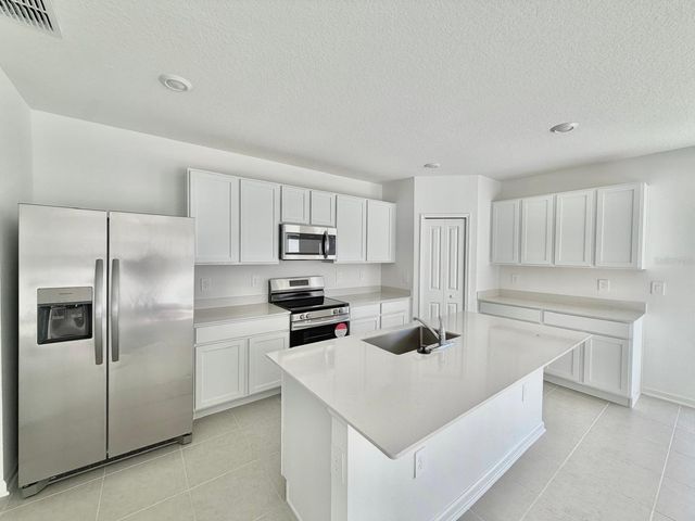 2134 CHRIS DRIVE, Winter Haven, FL 33884