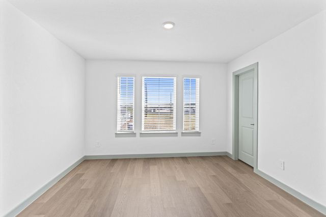 3305 Bolt Rope Drive, Texas City, TX 77591