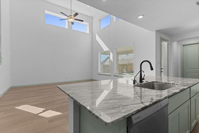 3305 Bolt Rope Drive, Texas City, TX 77591