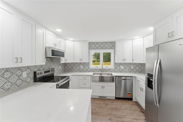 109 Hudson Pond Road, West Greenwich, RI 02817