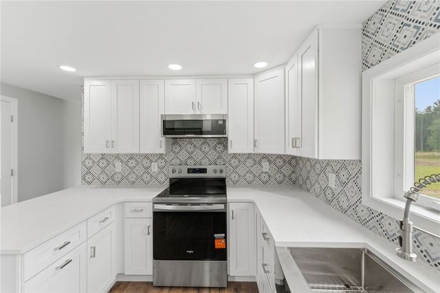 109 Hudson Pond Road, West Greenwich, RI 02817