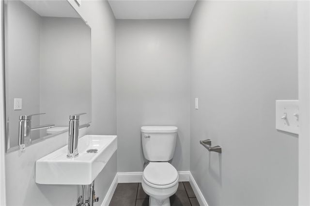 109 Hudson Pond Road, West Greenwich, RI 02817