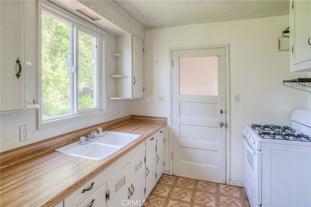 9 Midway, Oroville, CA 95966